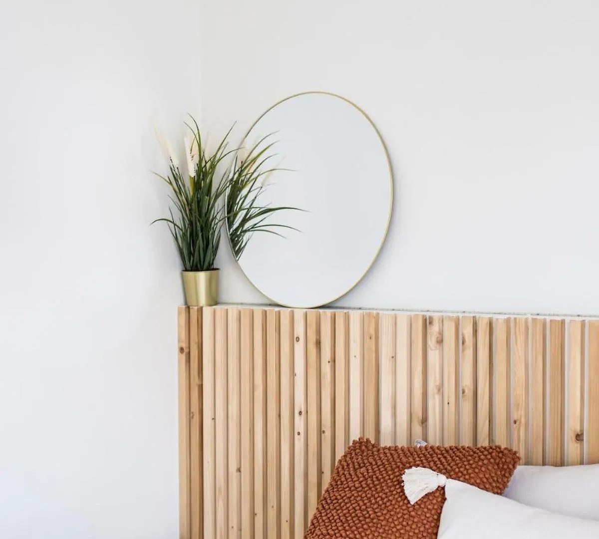Chic 3Br Apartment Near Antwerpen-Centraal Station  Antwerp