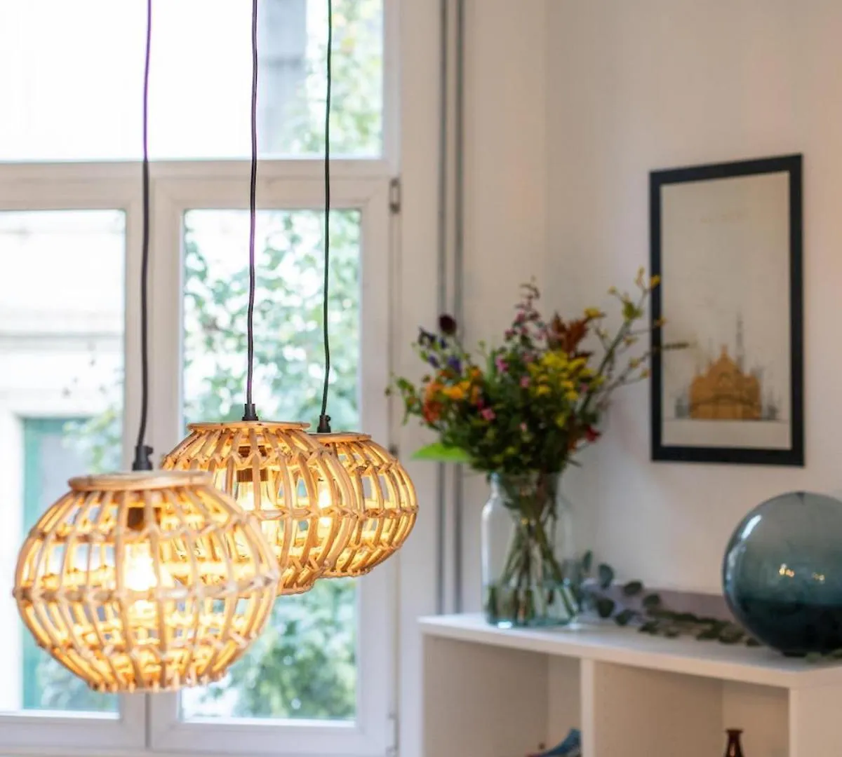 Chic 3Br Apartment Near Antwerpen-Centraal Station